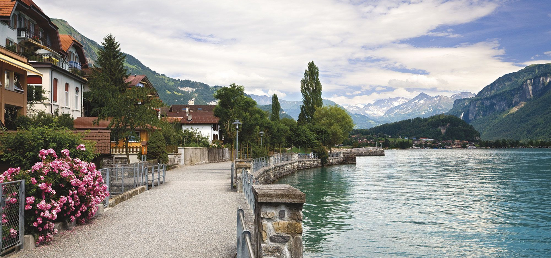 Домики у воды